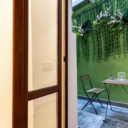 Apartment Historic Center & Station - Self Check-in & Remote Access *