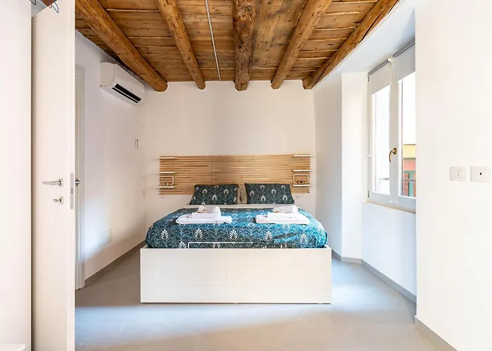 Historic Center & Station - Self Check-in & Remote Access Apartmán