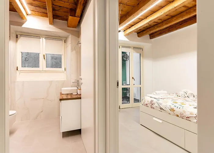 Historic Center & Station - Self Check-in & Remote Access Apartmán *